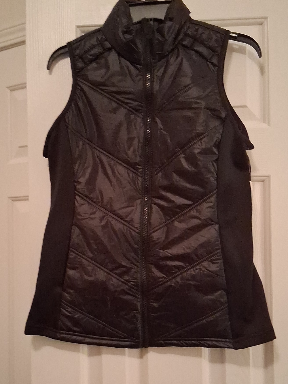 Avia Black Quilted Stretch-Side Vest